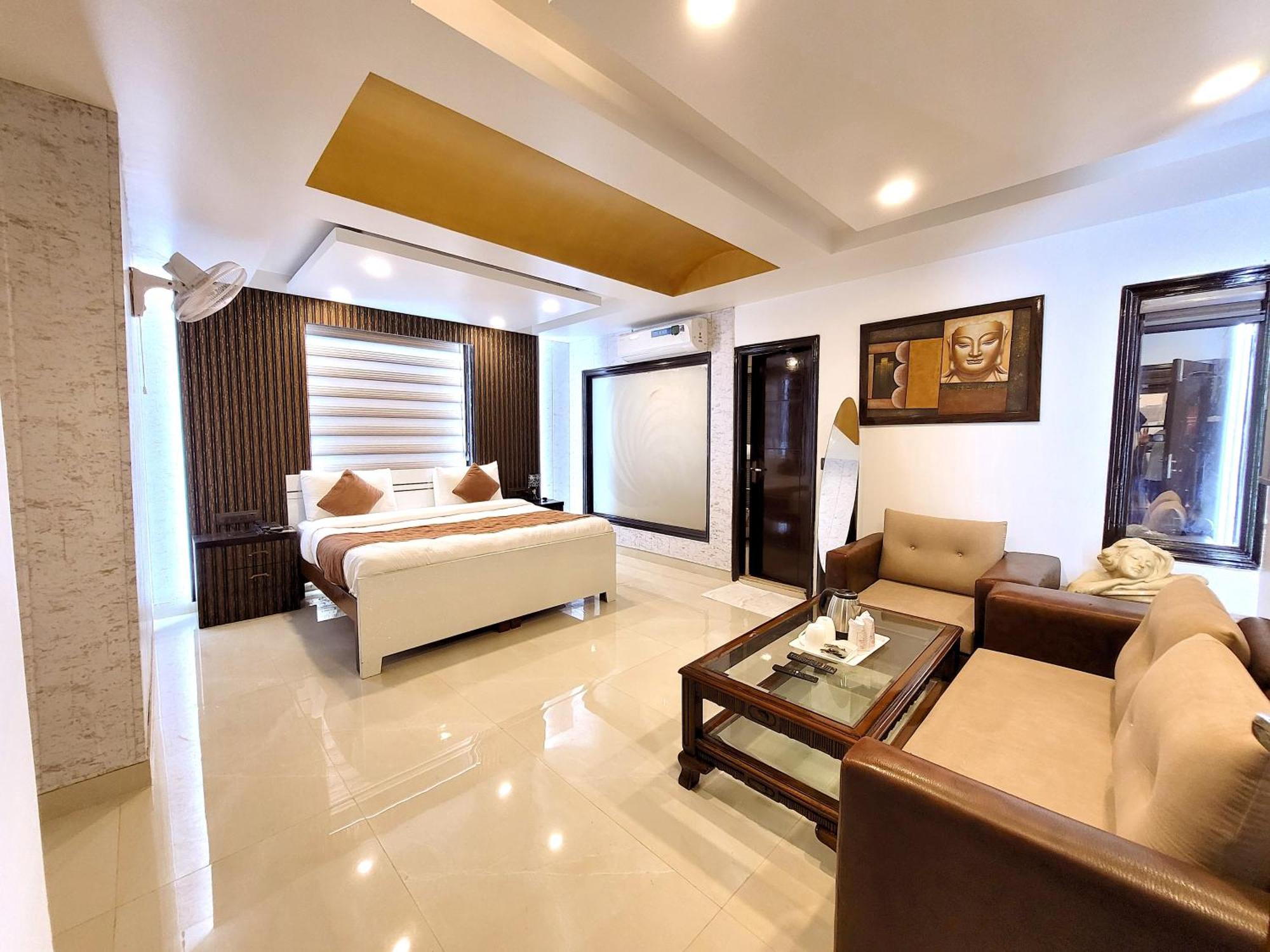 Hotel The Daanish Residency - Karol Bagh New Delhi Bagian luar foto