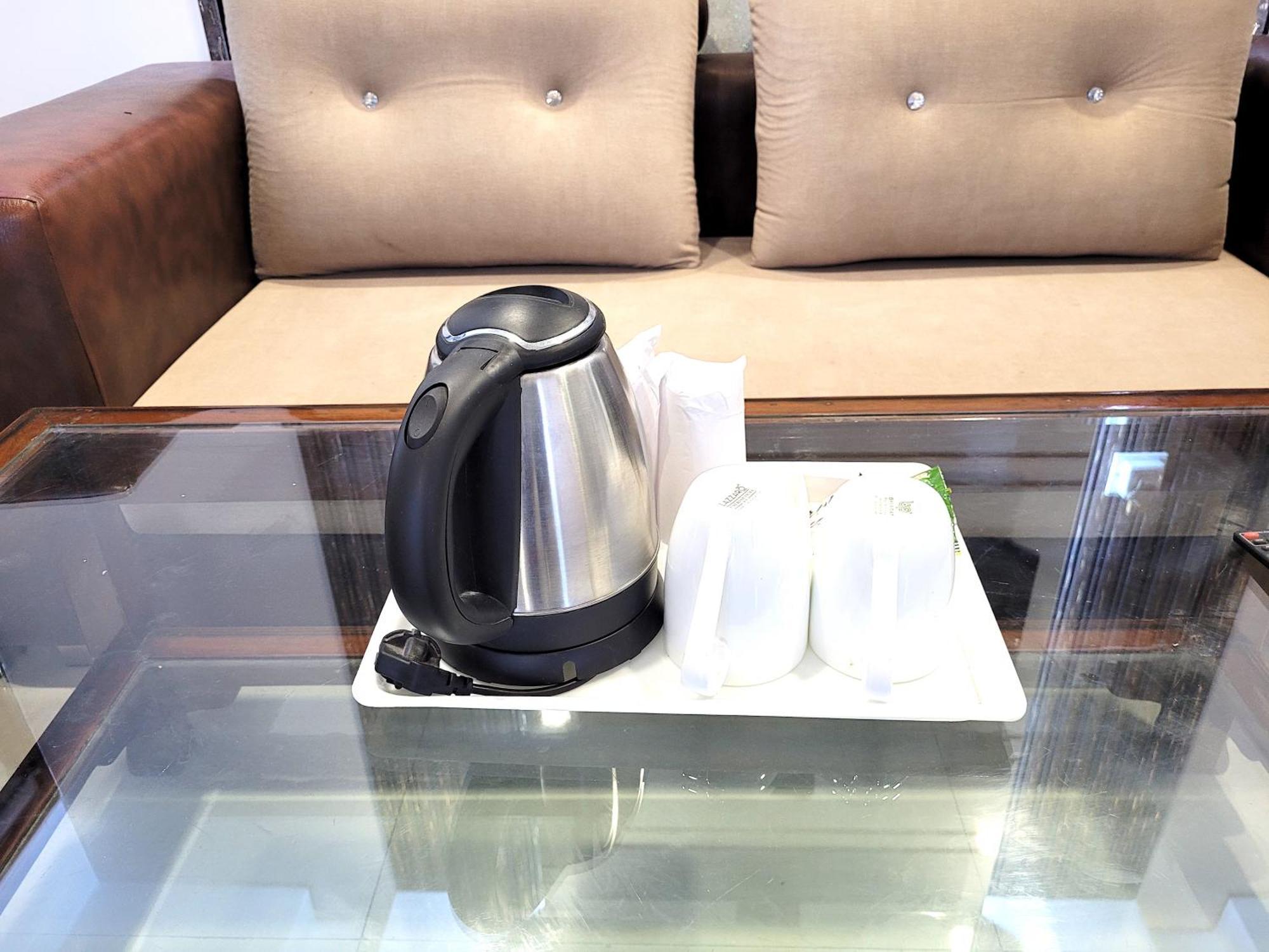 Hotel The Daanish Residency - Karol Bagh New Delhi Bagian luar foto