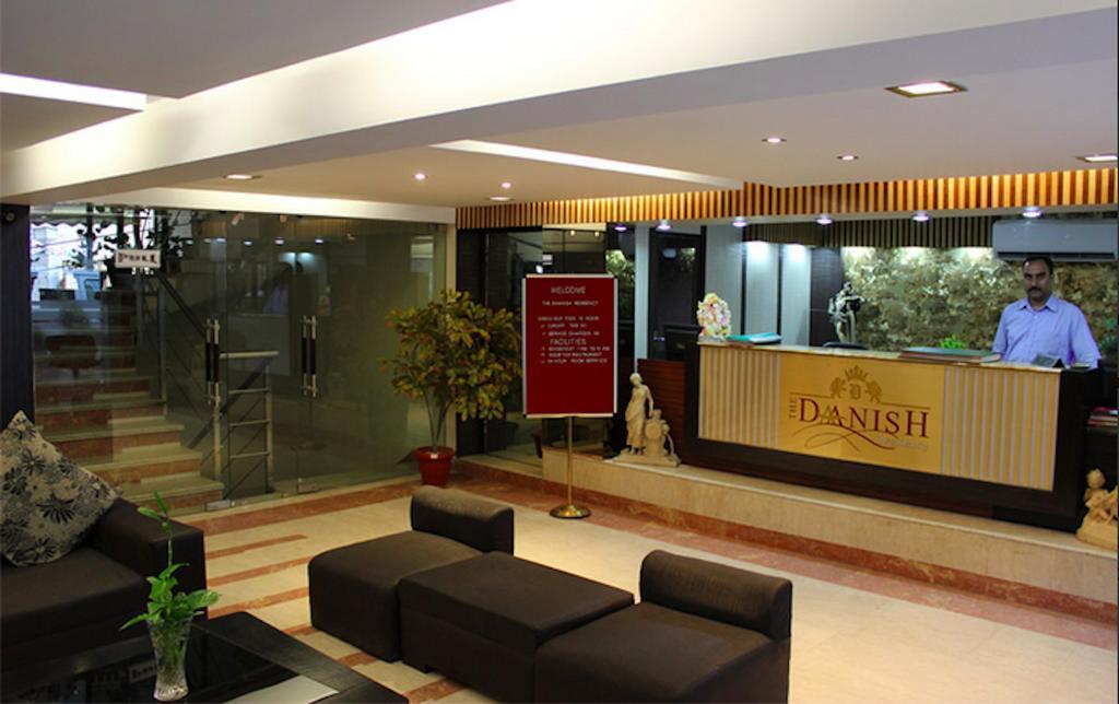 Hotel The Daanish Residency - Karol Bagh New Delhi Bagian luar foto